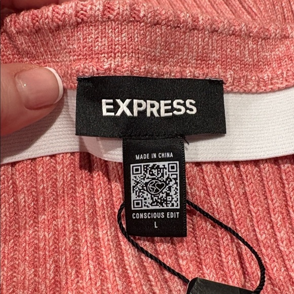 Express - High Waisted Cable Knit Mini Sweater Skirt. Size Large. NWT. Pink - Picture 9 of 16